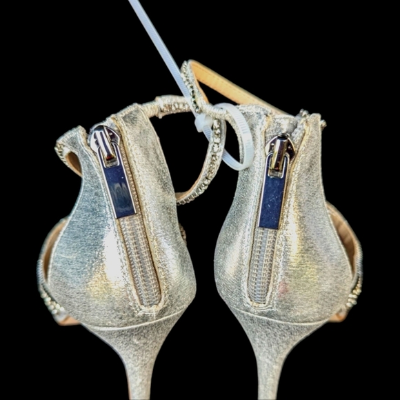 Jessica Simpson Sidra Strappy Sandal - Picture 3 of 5